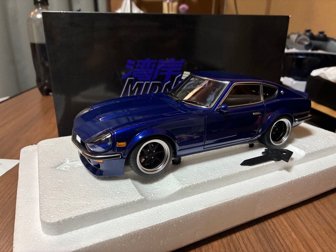 オートアート　1/18 湾岸ミッドナイト　フェアレディZ　悪魔のZ