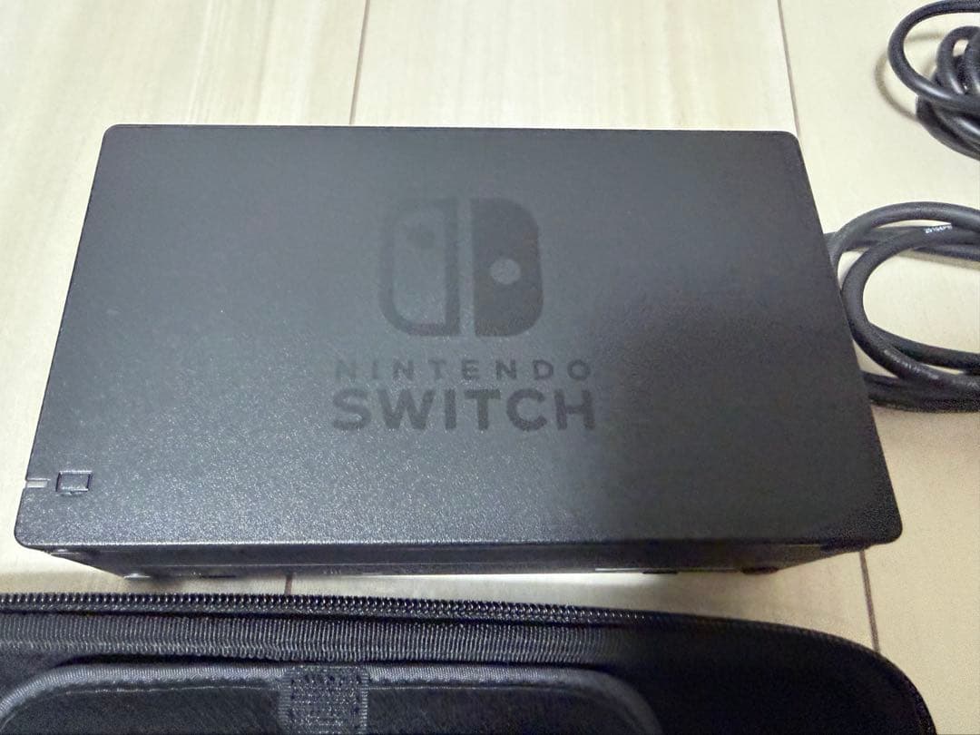 Nintendo Switch 本体 + プロコン　任天堂