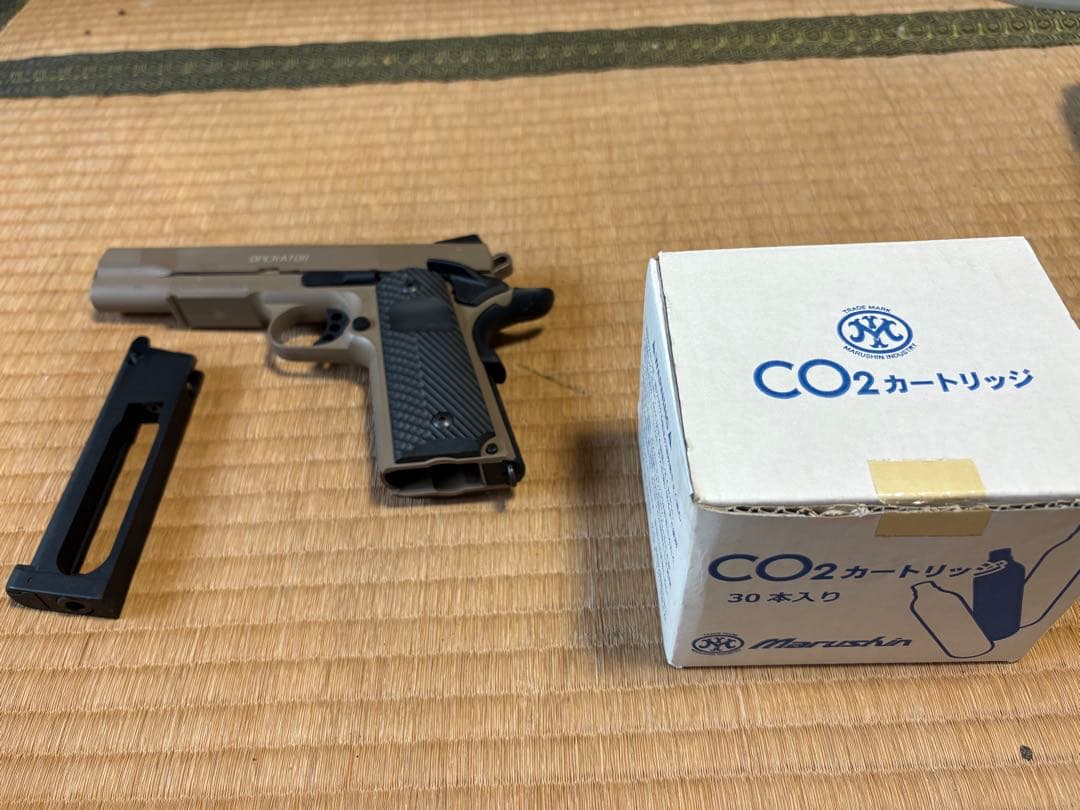 カーボネイト(Carbon8) M45DOC CO2ハンドガン