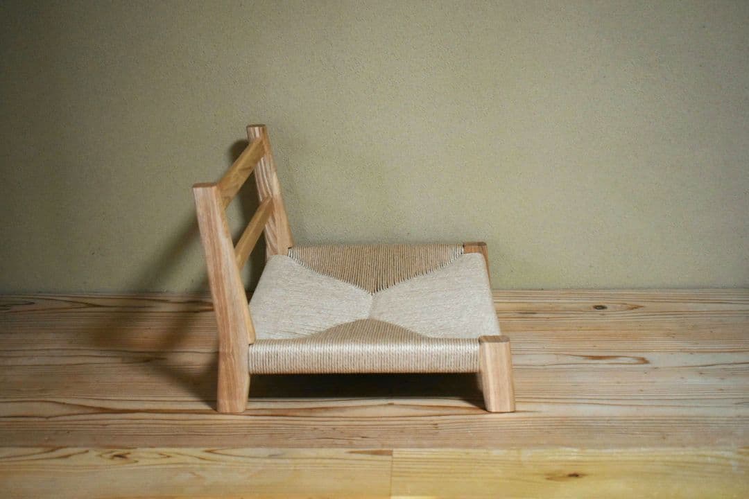 ペーパーコード座椅子