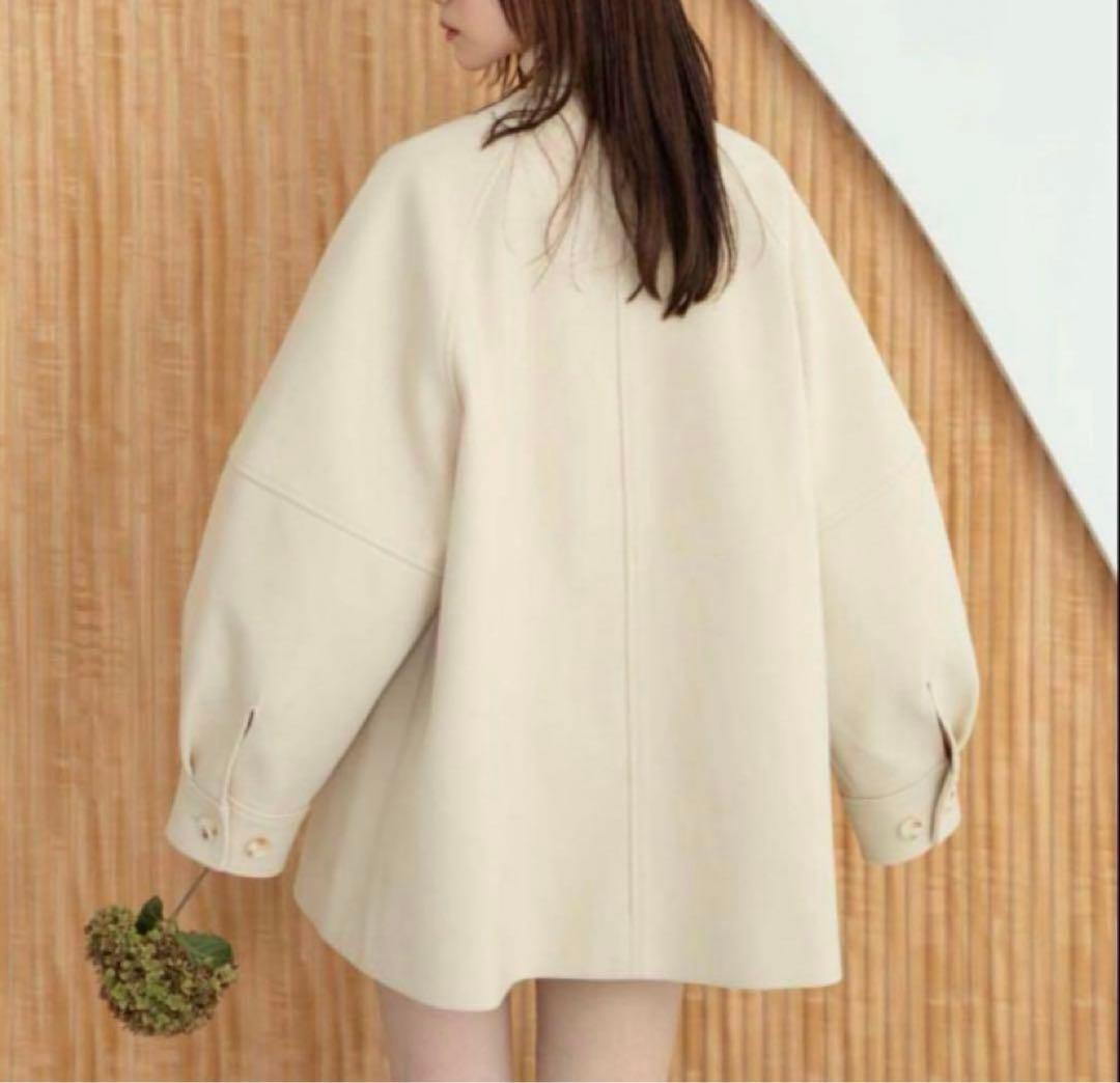 hinari ウェーブデザインミドルコート　アイボリー