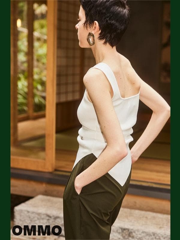 新品・未使用【OMMO】タンクトップ ASYMME TUCK KT TOP 白