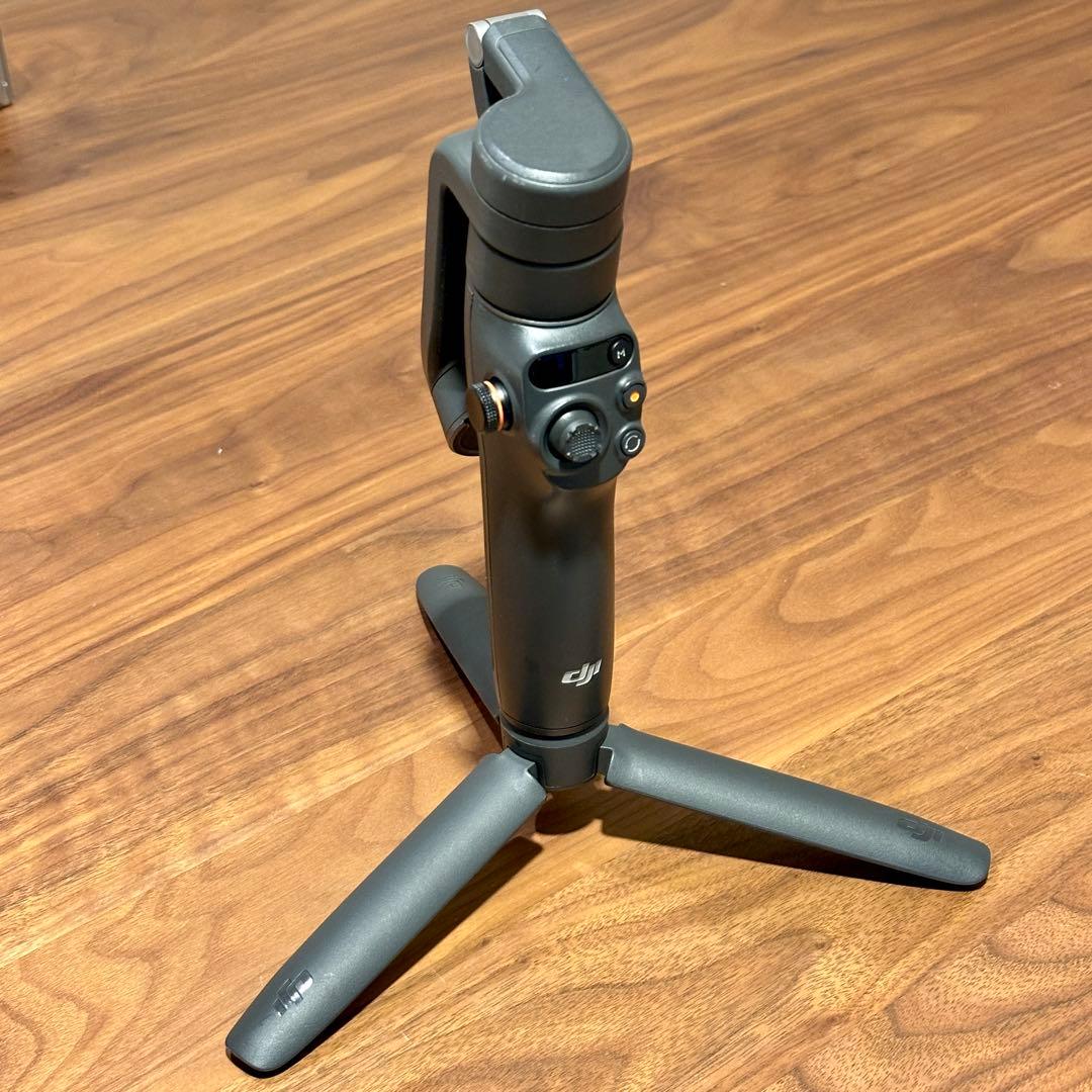 【値下げ可】DJI Osmo Mobile 6 箱付 スマホジンバル おまけ付き