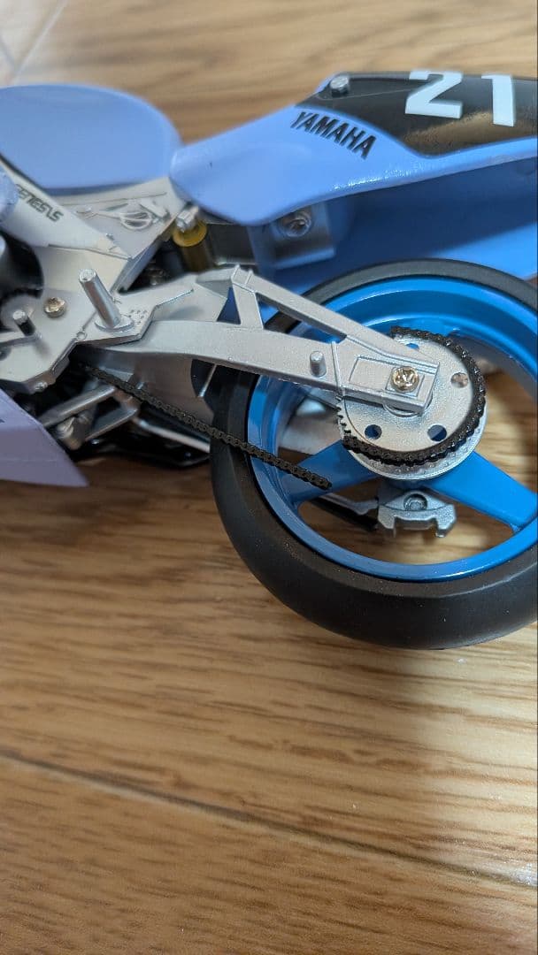YAMAHA FZR 750 TECH21 1/12スケール