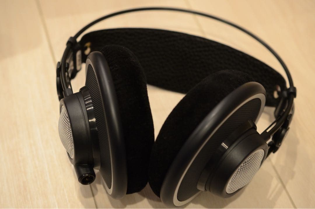 AKG K702 オープンバックヘッドフォン