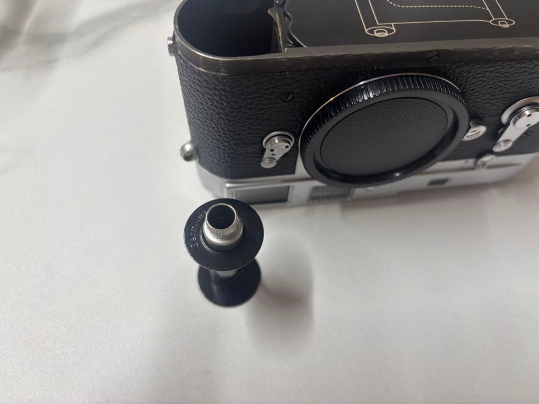 LEICA M2 フイルムカメラ