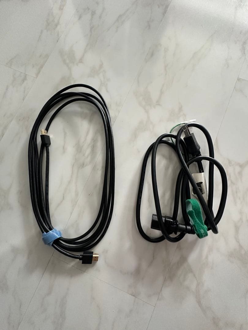 DELL 27インチ　ディスプレイモニター 本体