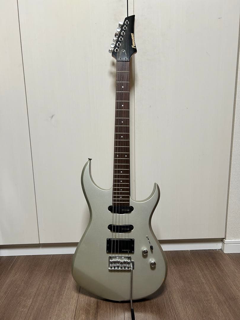 FERNANDES FGZ シルバー エレキギター