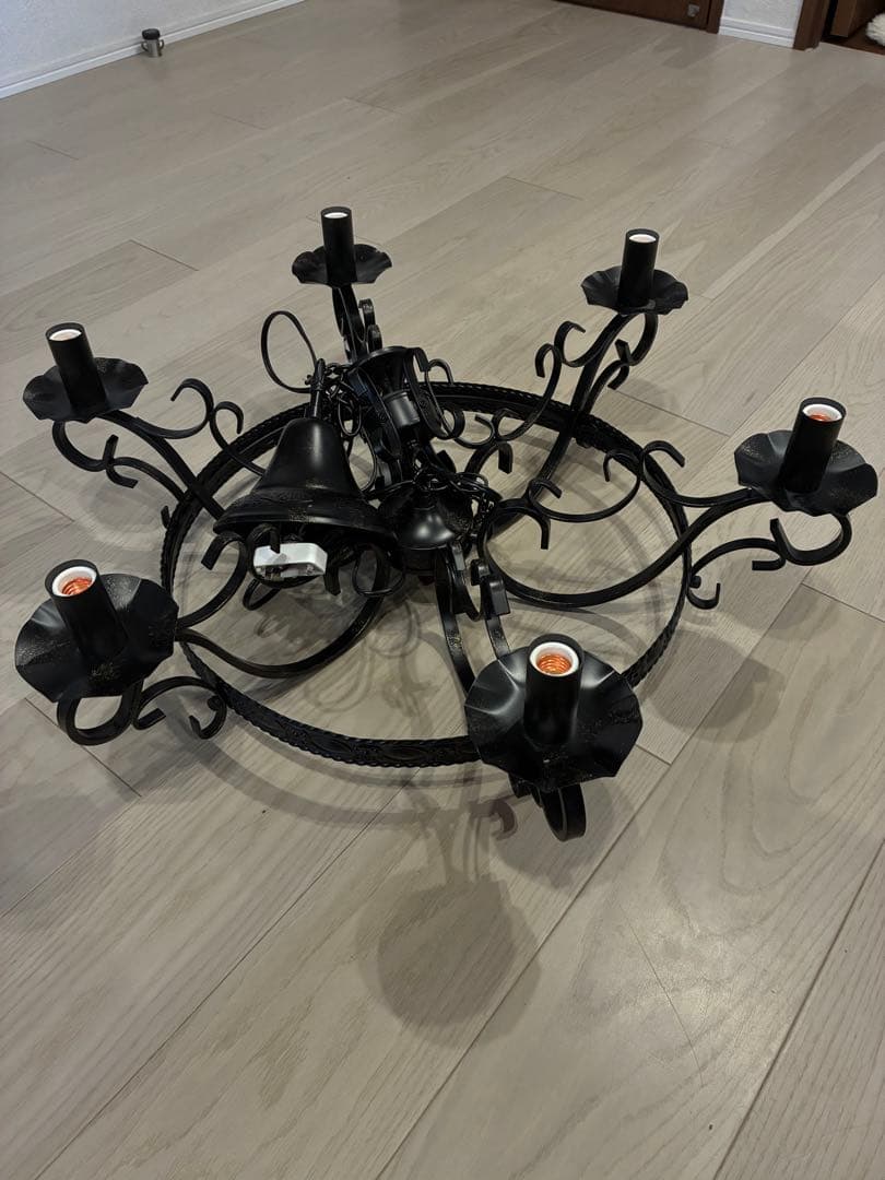 【断捨離】　ブラックシャンデリア 6灯 LED対応　ヴィンテージ加工