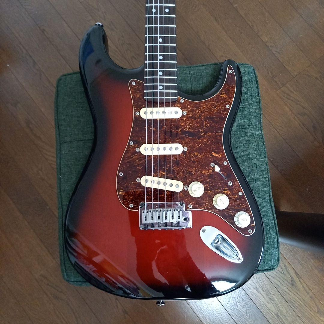 Squier by Fender standard　スクワイヤ－スタンダード