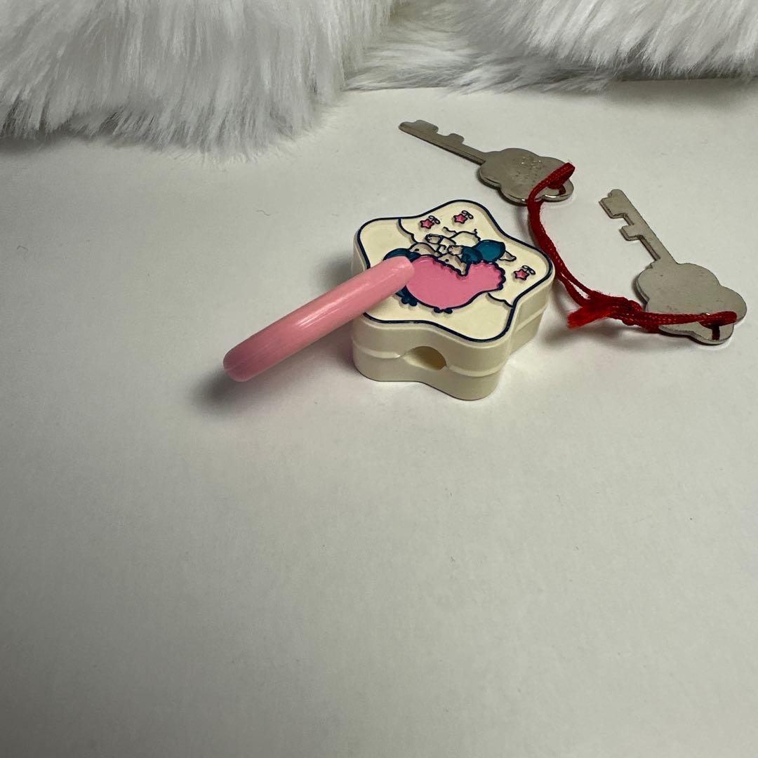 昭和レトロ　リトルツインスターズ　キキララ　星形ロック 鍵2つ付き　サンリオ