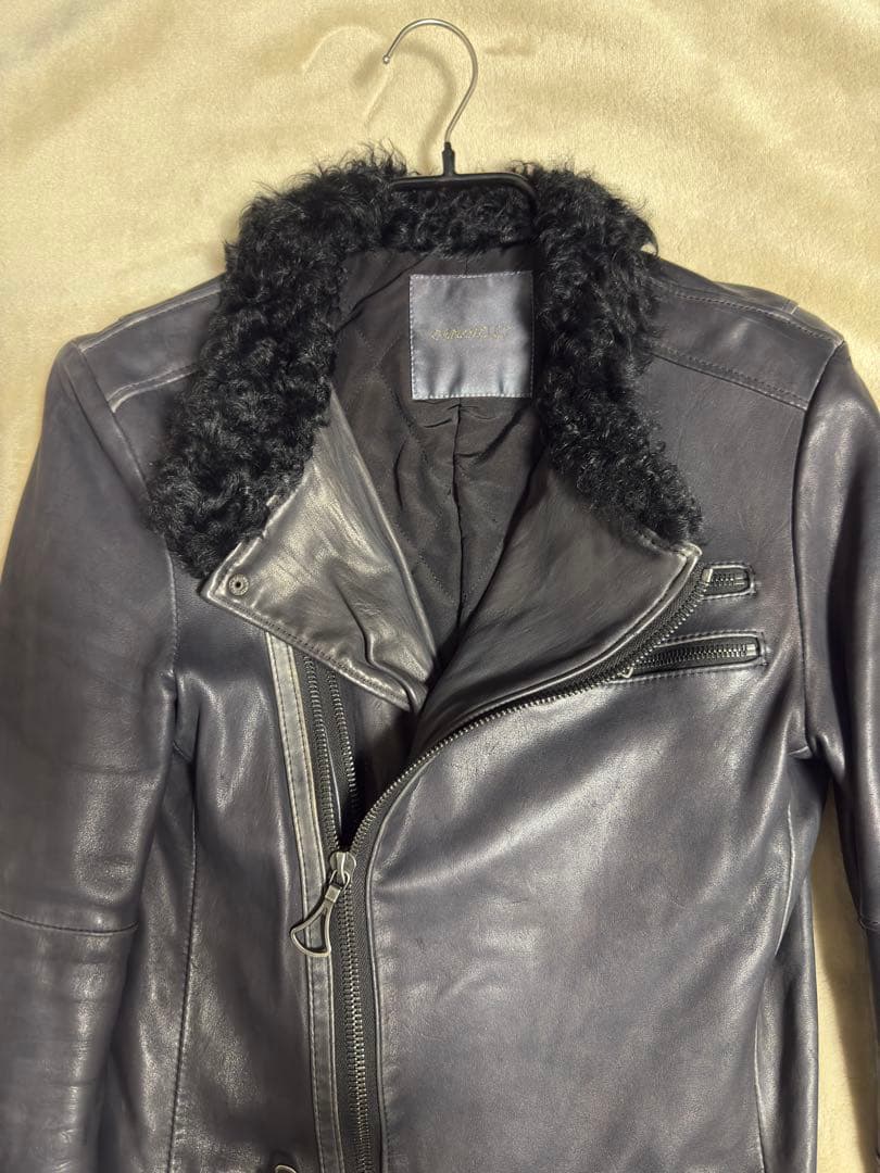 オ*ニ様 CHARMCULT ファー付き ホースレザーシングルライダースジャケッ