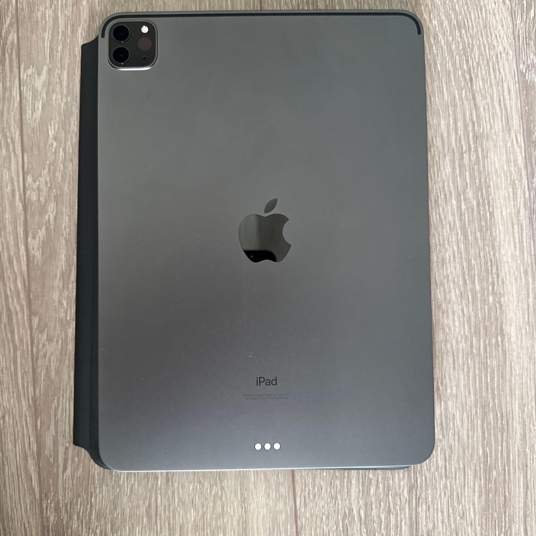 iPad Pro 11インチ スペースグレー 本体　+　キーボード