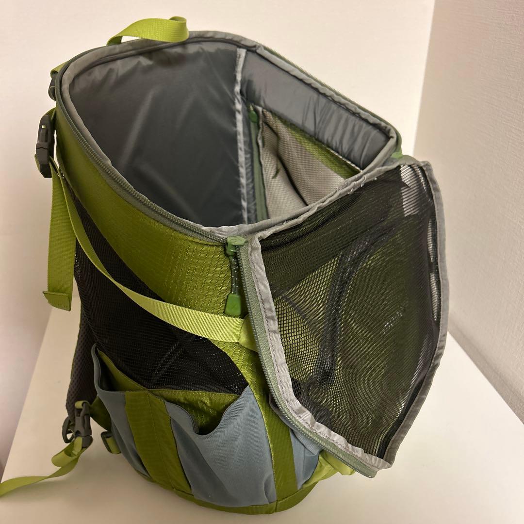 モンベル 犬用　リュック　グリーン系