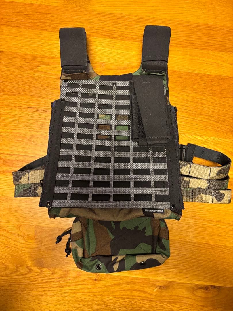【実物】SPIRITUS SYSTEMS 迷彩 プレートキャリア