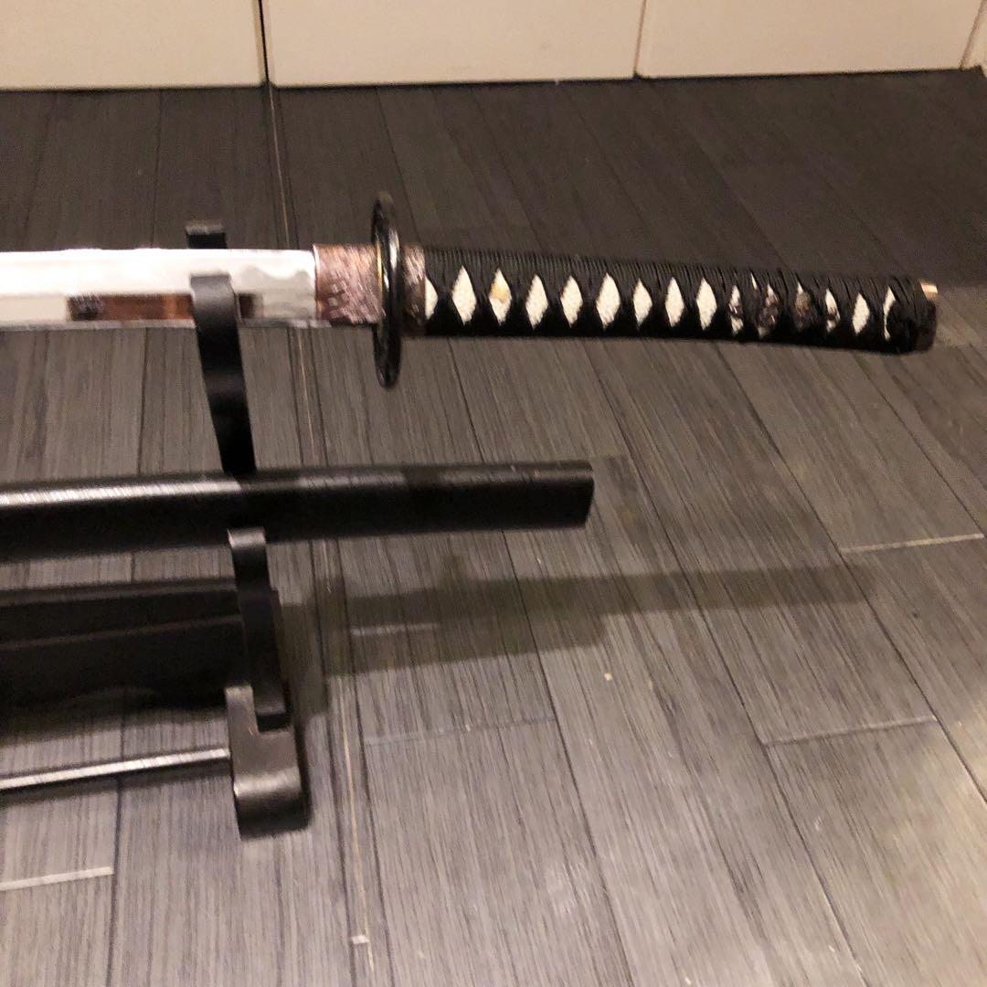 高級模造刀　居合刀　優波紋　黒拵え