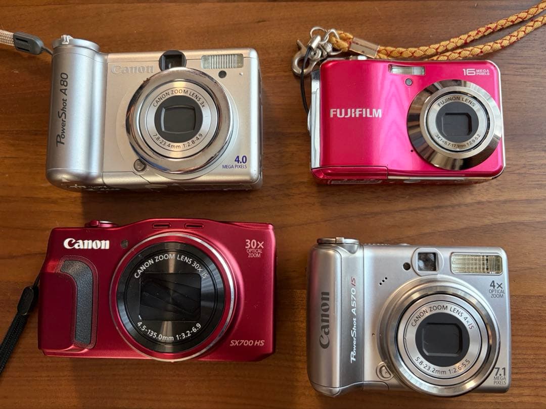 デジカメ4つ(ジャンク品)