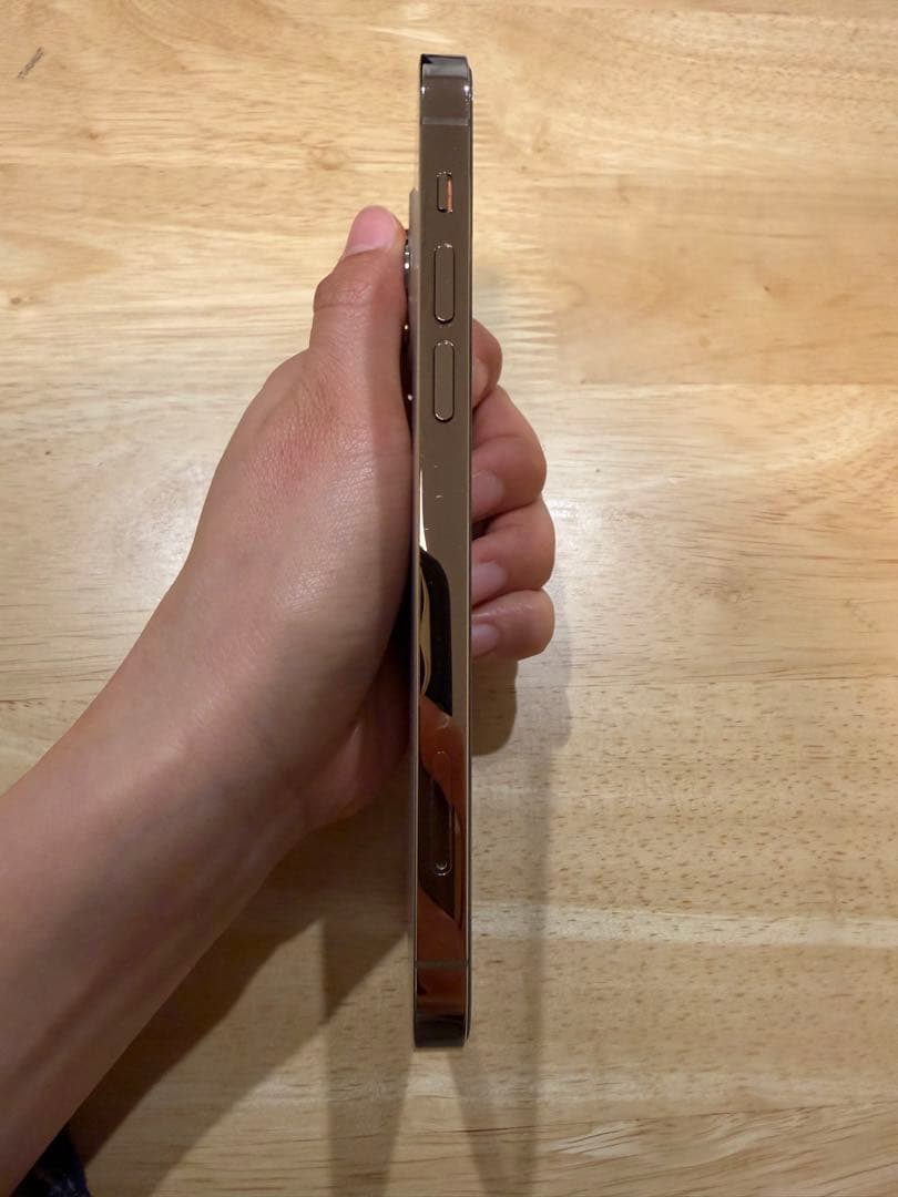 iPhone 本体 12pro SIMフリー