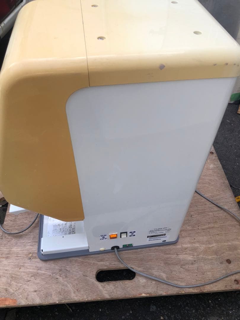 サンデン　ワンショットソフトアイスクリームマシーンCIM-60A-B