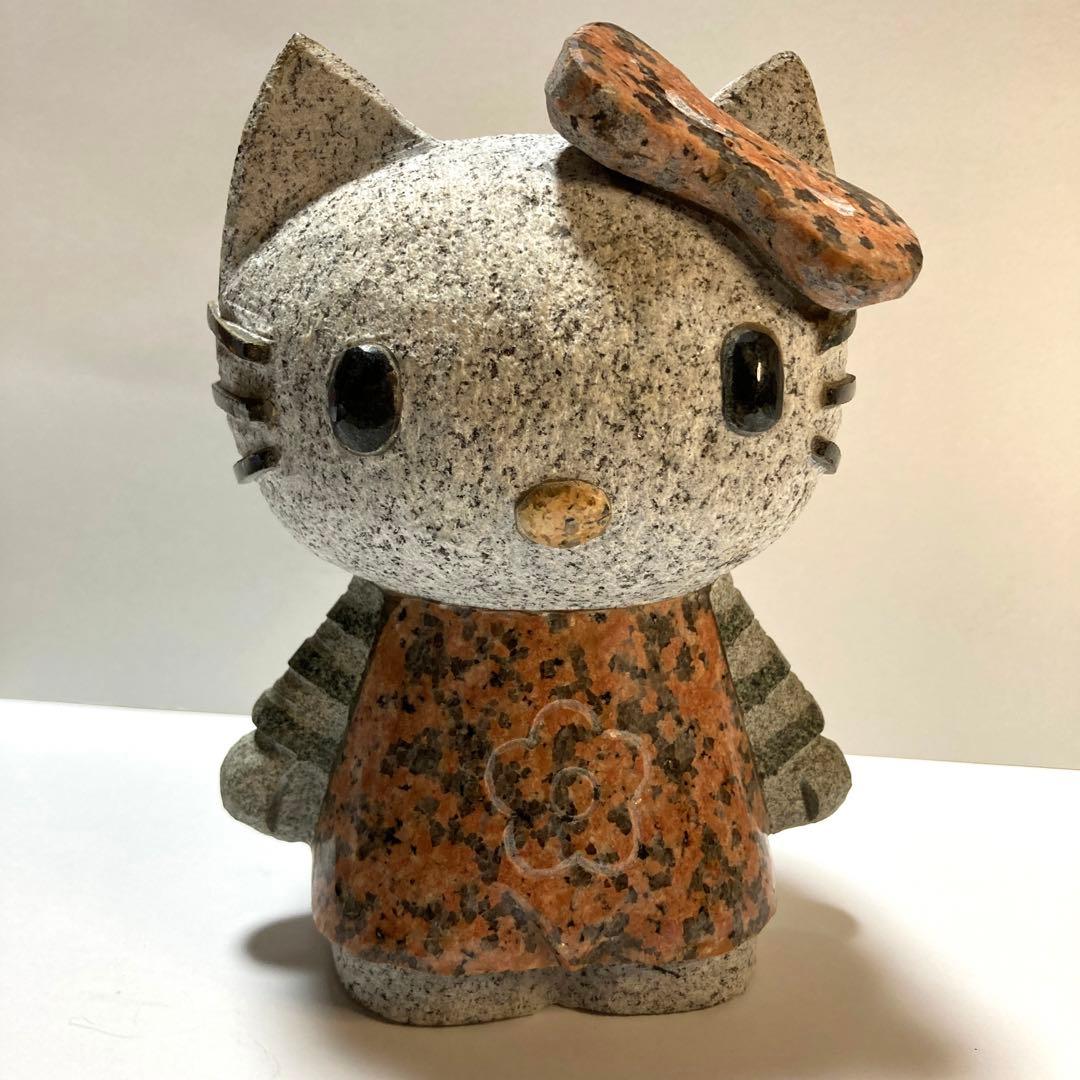 ハローキティ　サンリオ　石像　置物　キャラクター　インテリア　玄関　はろーきてぃ