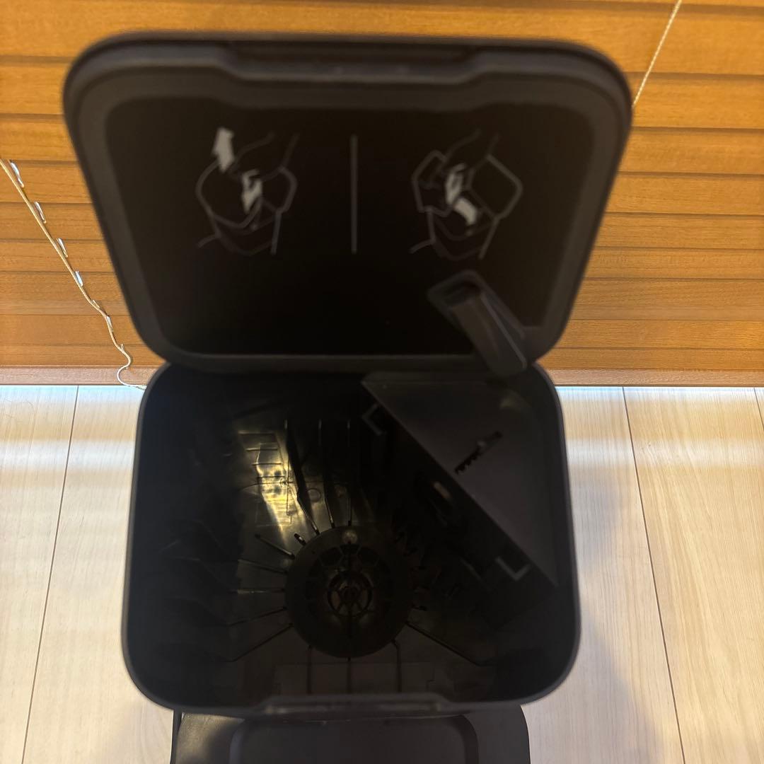 iRobot Roomba アイロボット ルンバ i7＋　ロボット掃除