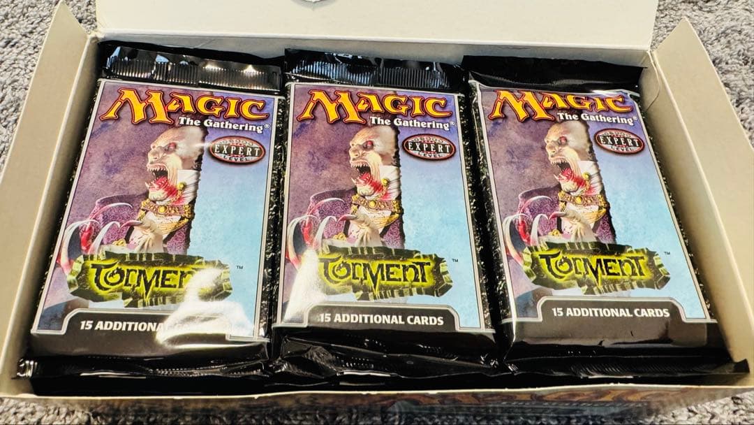 Magic: The Gatheringトーメント未開封33パックセット＋外箱付