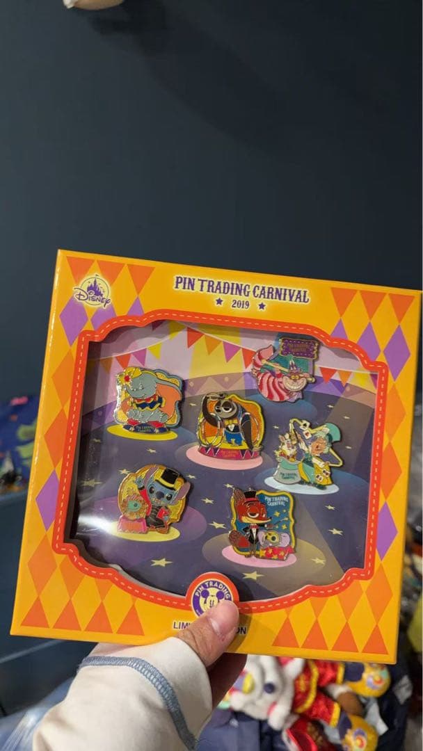 香港ディズニーランド正規品ゲームテーマピンバッジニックスティッチ限数600