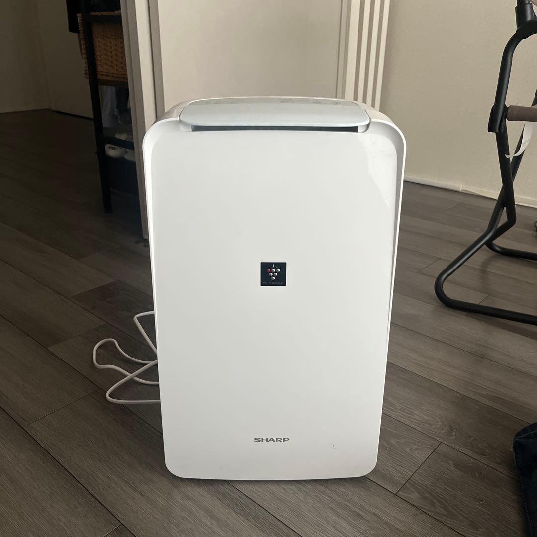 SHARP除湿機CV-R71-Wプラズマクラスター 2024年製 動作確認済