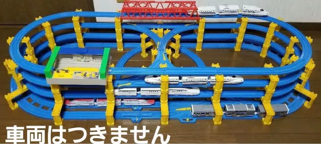 プラレール線路　複線4層高架レイアウト　サウンド駅付き