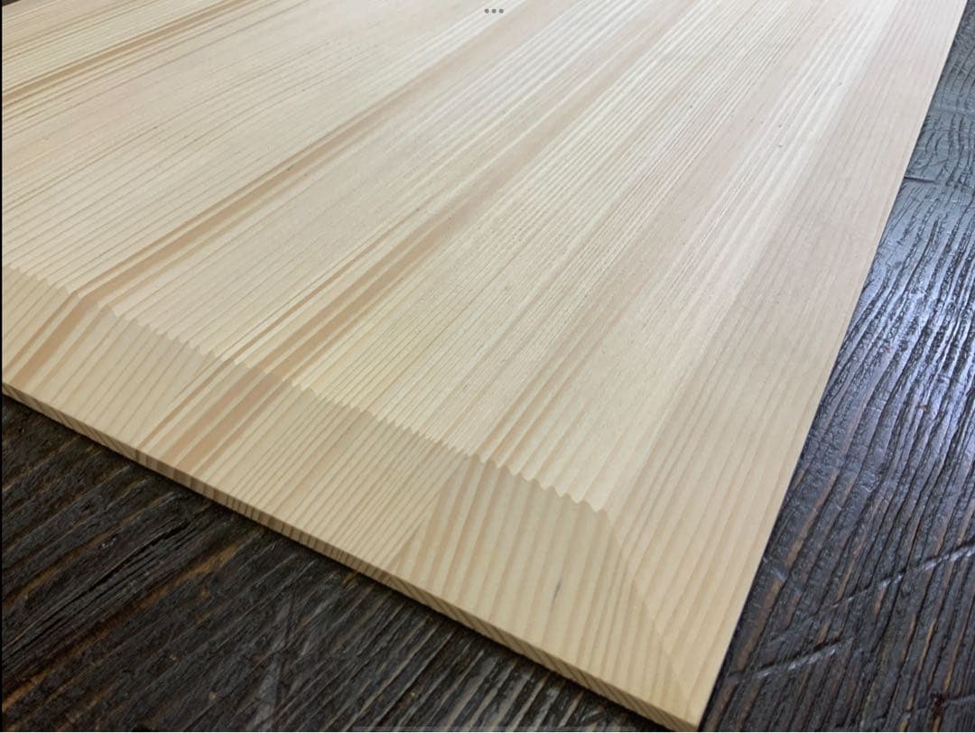 もみの木のバスマット3枚セットと樅木の2段弁当箱付きです