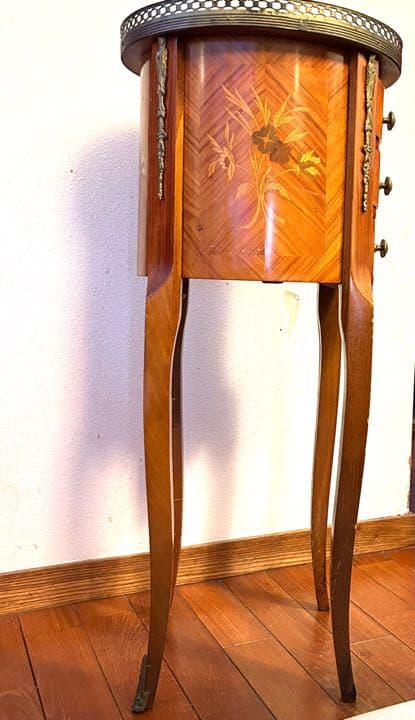 チェスト　サイドテーブル　象嵌細工　イタリア製　クラシックスタイル