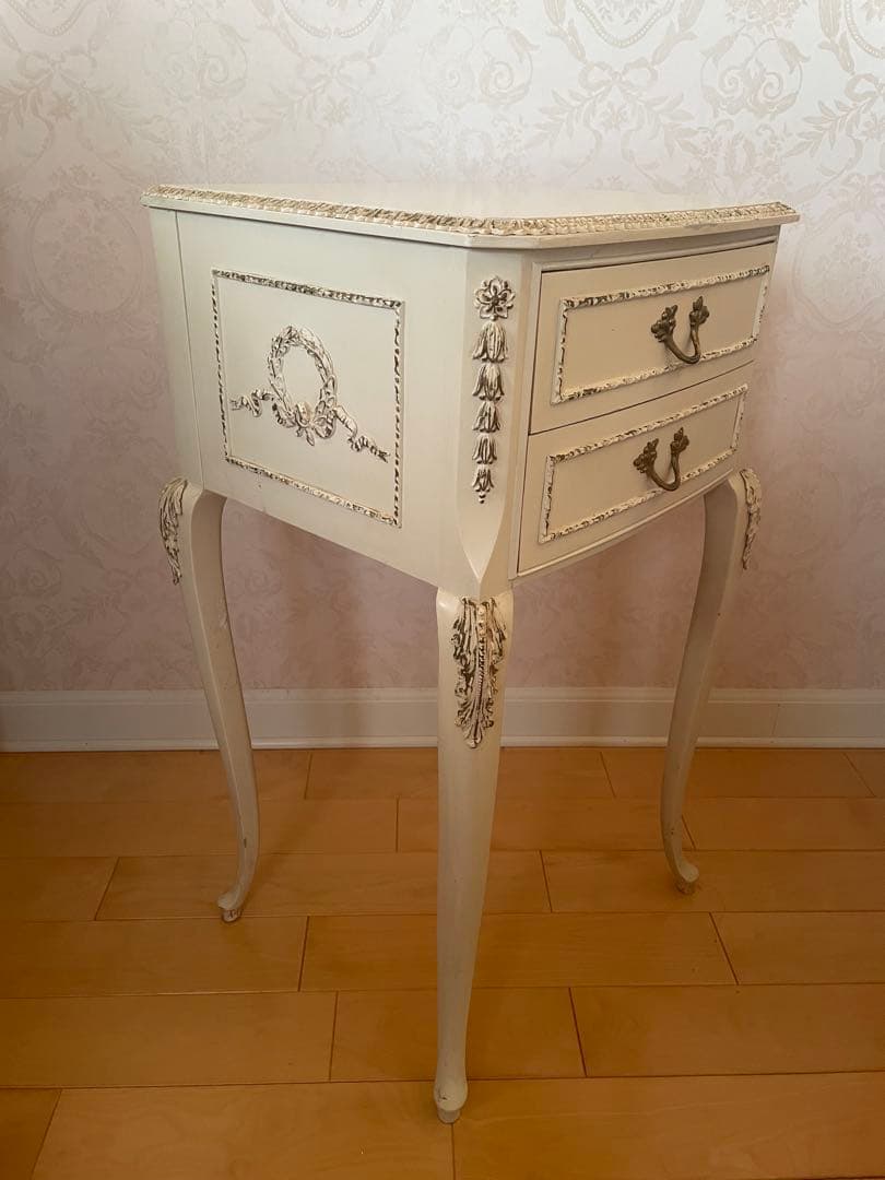 フランスアンティーク　サイドチェスト　リボンリース　ルイ16世スタイル　ロココ