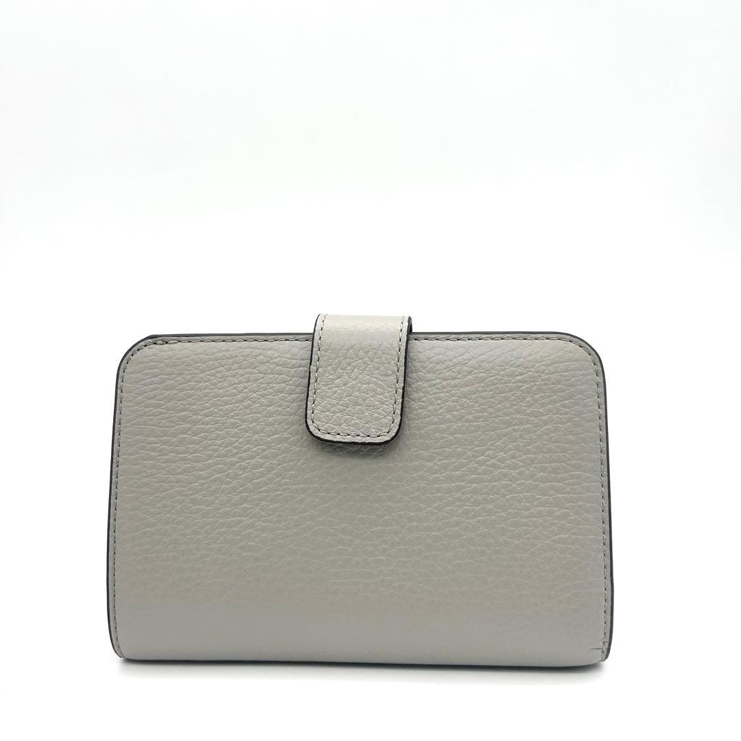 未使用級　FURLA　フルラ　カメリア　二つ折り財布　レザー　アーチロゴ