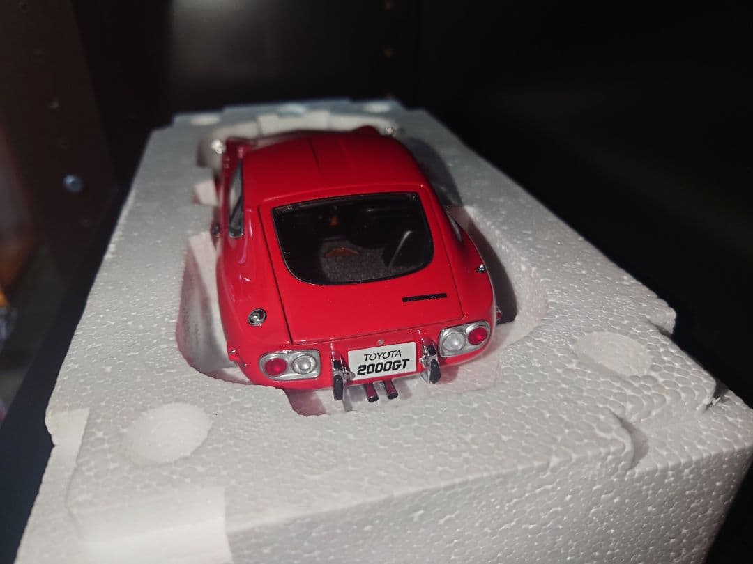 ミニカー 1/18 TOYOTA 2000ft Coupe