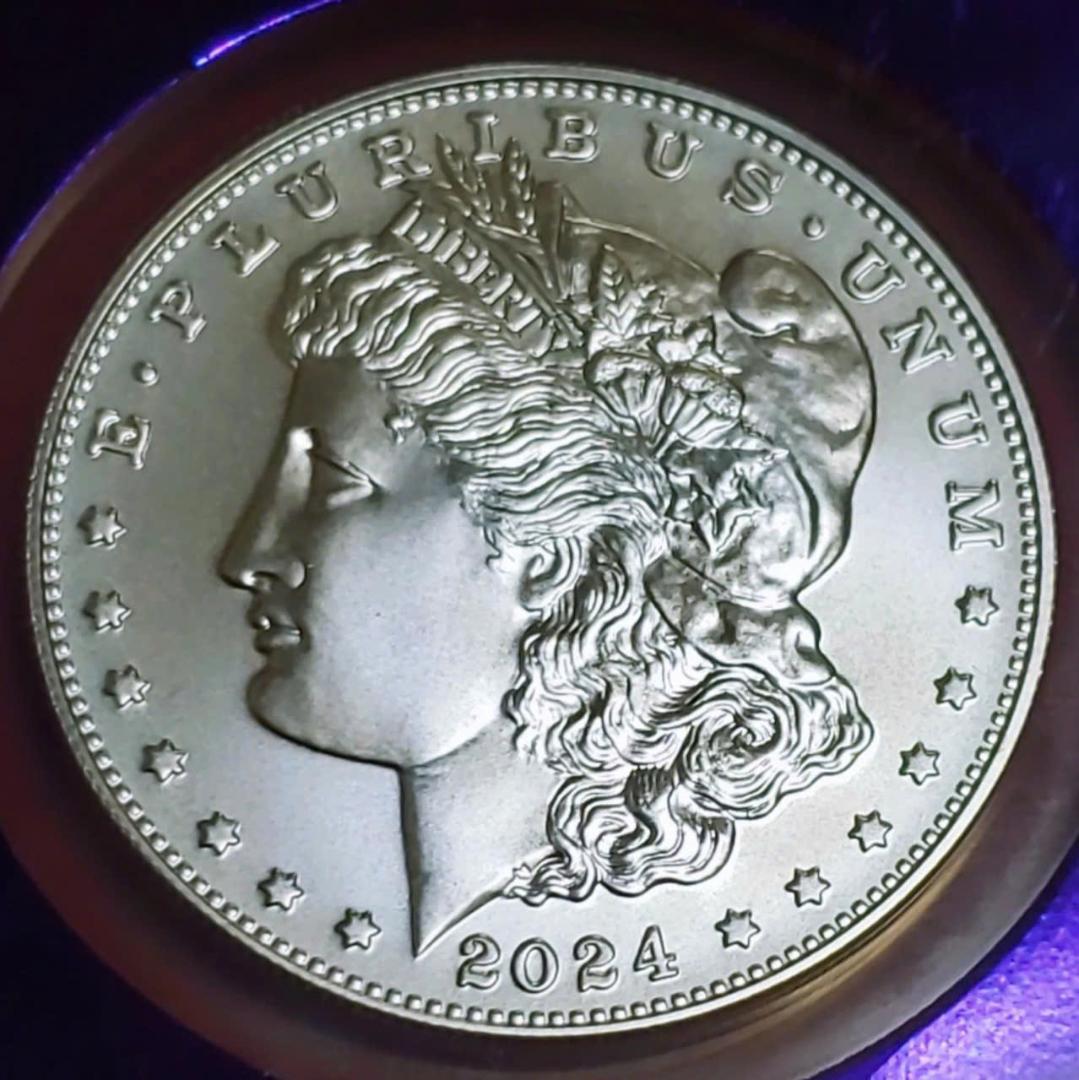 k*3様 アメリカ　2024　完璧銀貨　モルガンダラー　NGC　MS 70