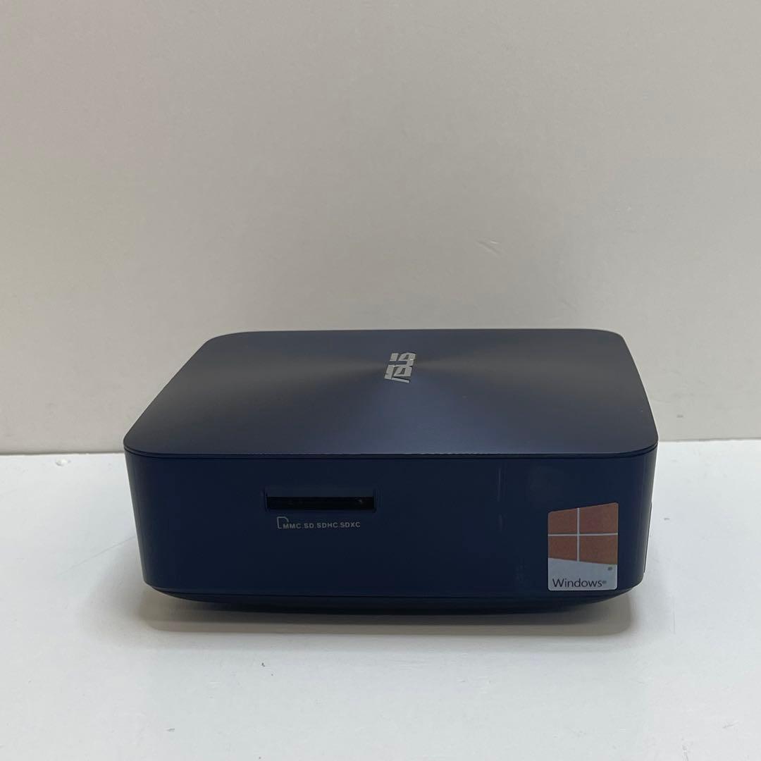 #228 ASUS ミニPC UN65U i5-7200U 8Gb SSD512