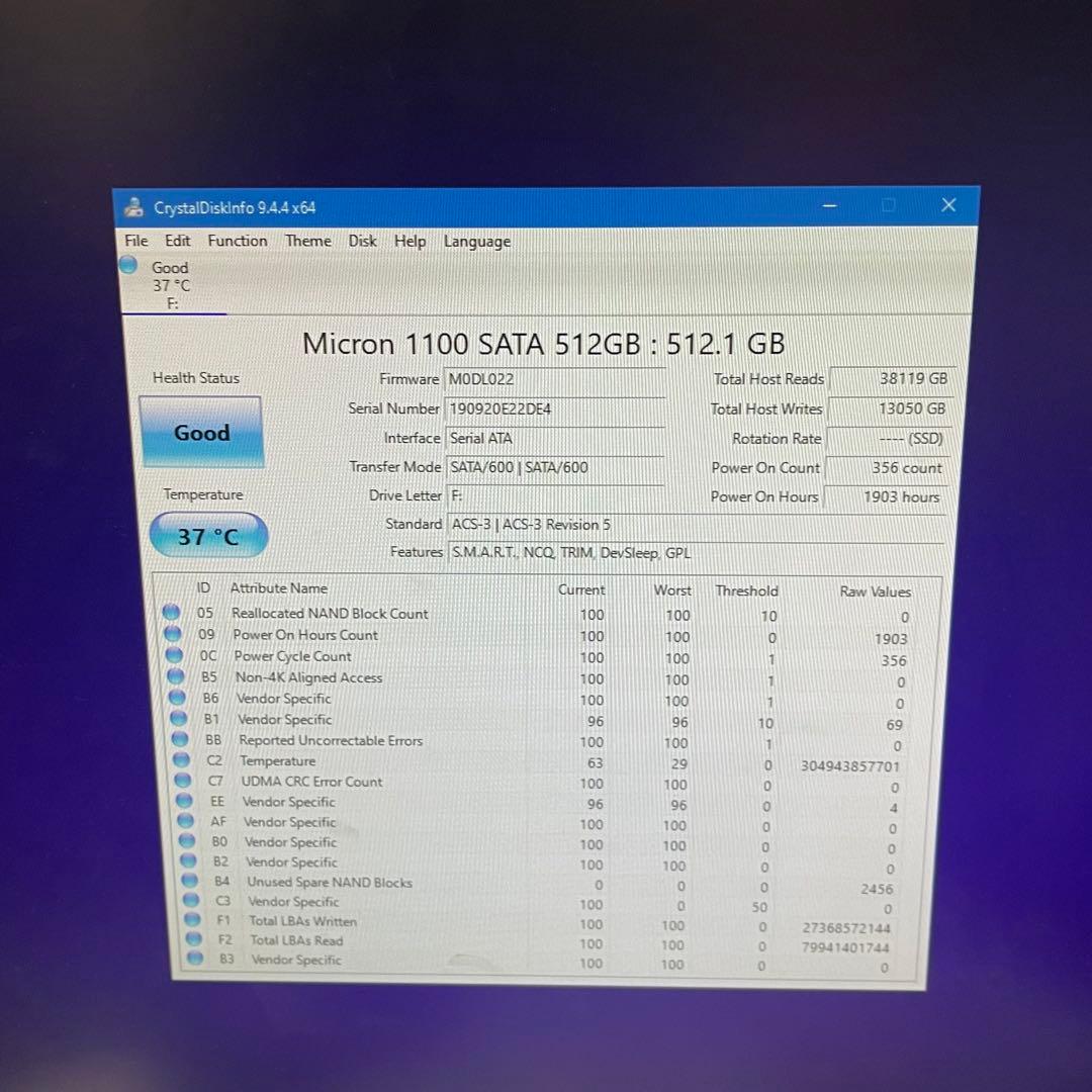 #228 ASUS ミニPC UN65U i5-7200U 8Gb SSD512