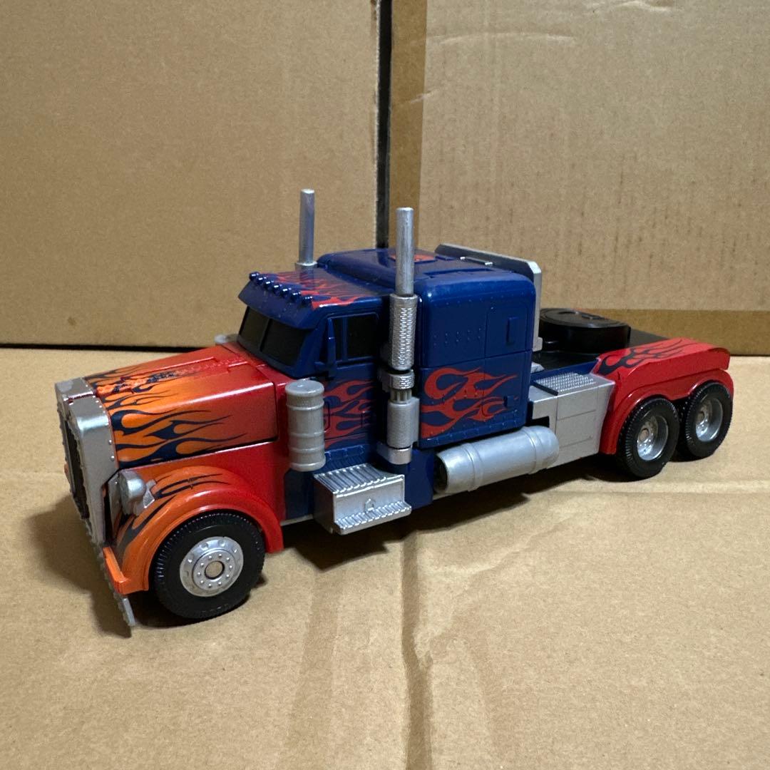 トランスフォーマーステルスフォース　オートチェンジビークル オプティマスプライム