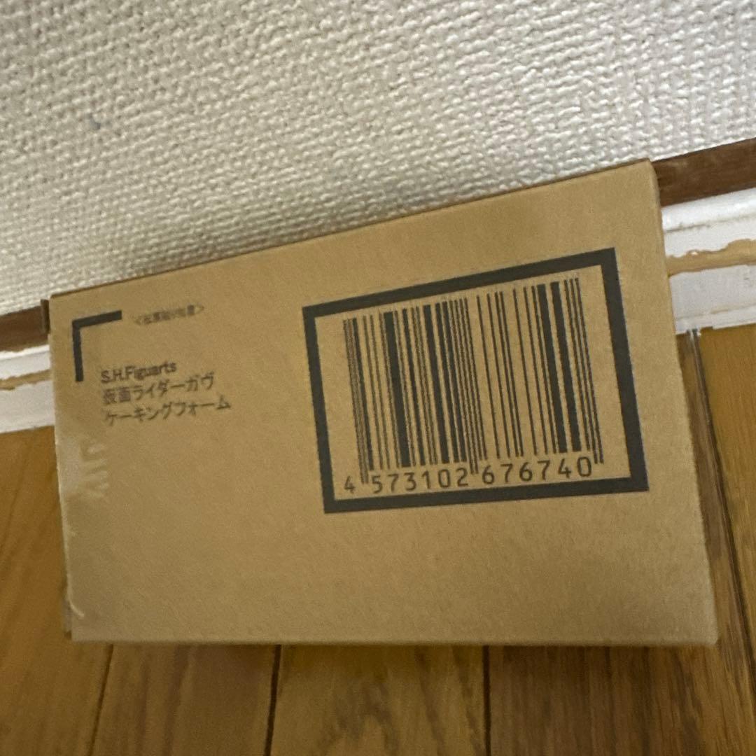 新品未開封S.H.Figuarts 仮面ライダーガヴ ケーキングフォーム