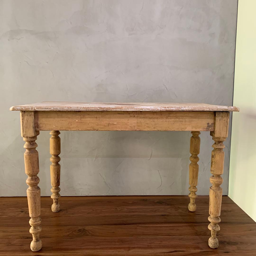 アンティークテーブル　ヨーロッパデスク　什器　フランスアンティーク　机