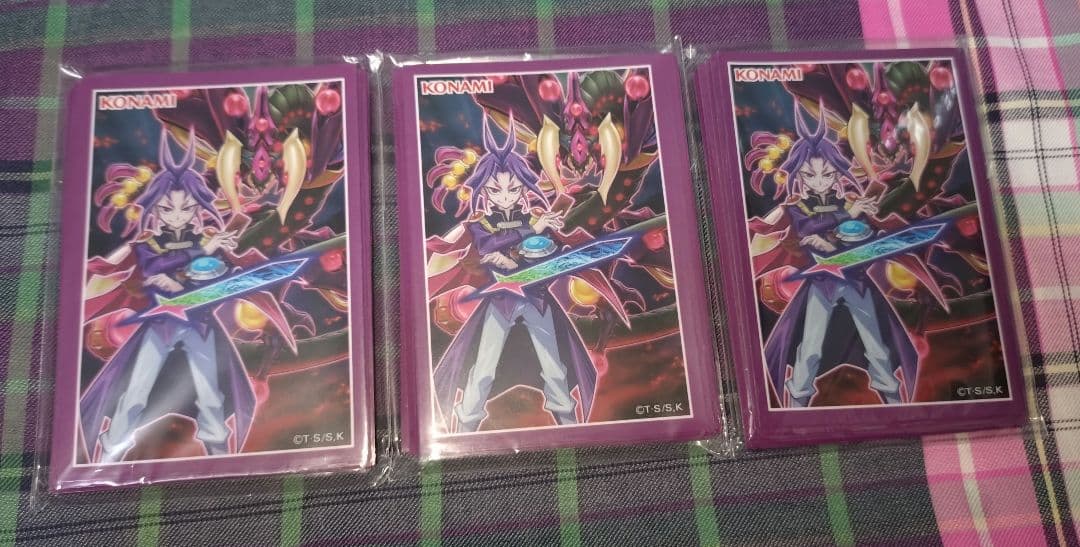 遊戯王 ユーリ スターヴヴェノムフュージョンドラゴン スリーブ 未開封