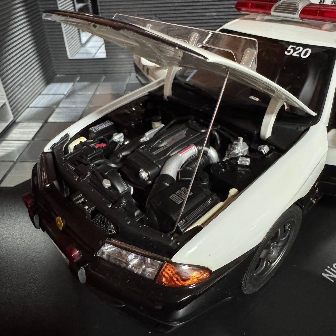 絶版未展示品 オートアート 1/18 スカイライン GT-R R32 神奈川県警
