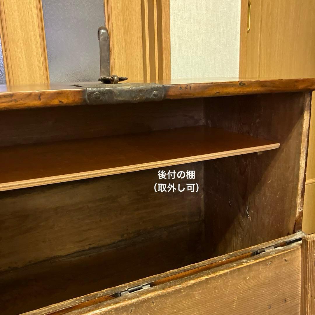 アンティークな李朝家具バンダジ（横幅８１㌢、奥行４３㌢、高さ７５㌢　錠前付き）