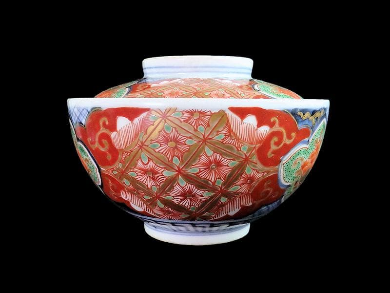 古伊万里　金襴手　七宝紋に菊花四方襷紋の図　大振蓋茶碗　A531AS-CJb