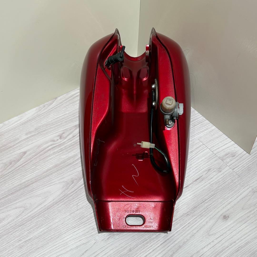 YB125SP タンク　レッド　コック　センサー付き　10L