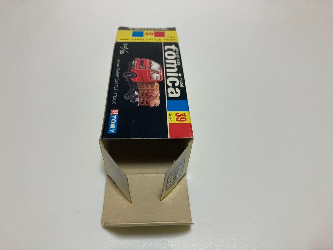 トミカ　No.39 黒箱　日本製　スズキ　キャリィ　家畜運搬車