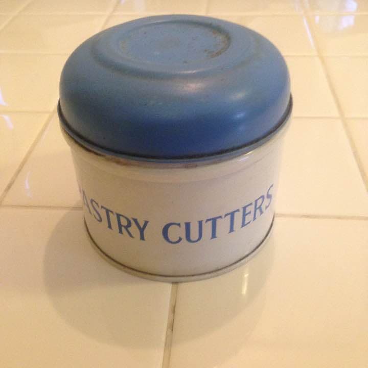 Tala　タラ社　ペイストリーカッターセット　ブルー＆アイボリー