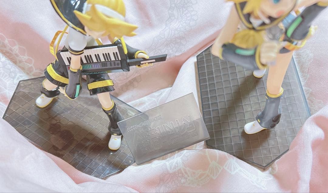 早い者勝ち✨️鏡音リン・レン 1/8セットフィギュア