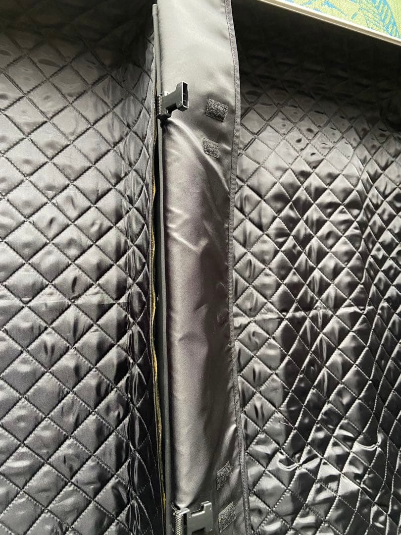 ゼロハリバートンスーツケース2輪