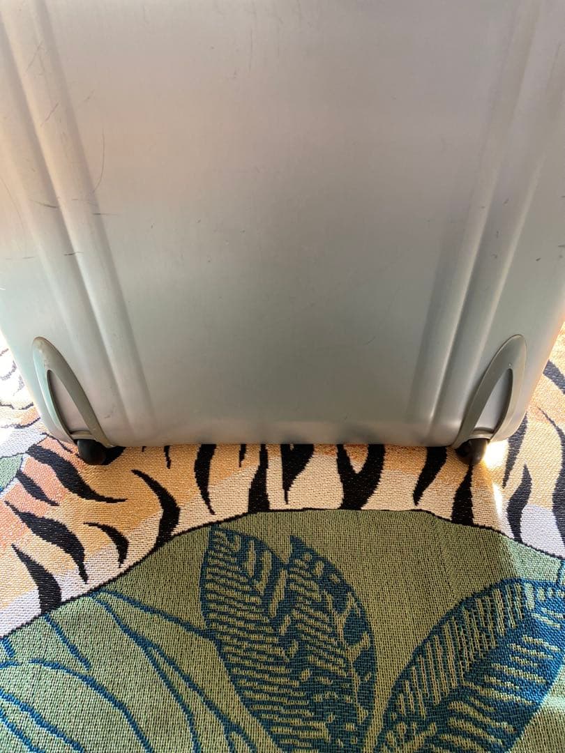 ゼロハリバートンスーツケース2輪